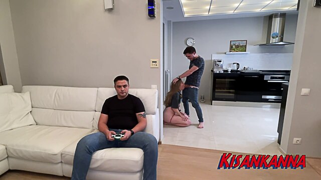 amateur russian cuckold mistress with her husband slave eat cum