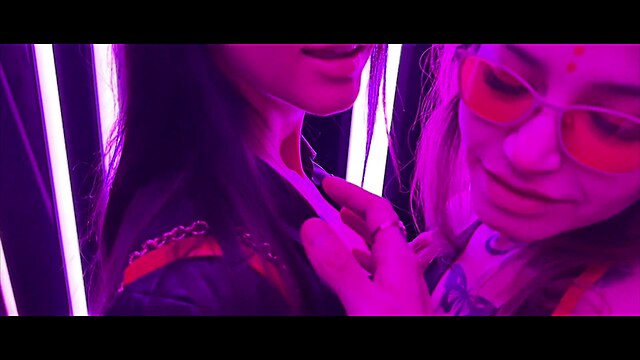 double bj euro tube threesomes