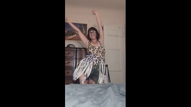natural boobs big boobs hot necked dance