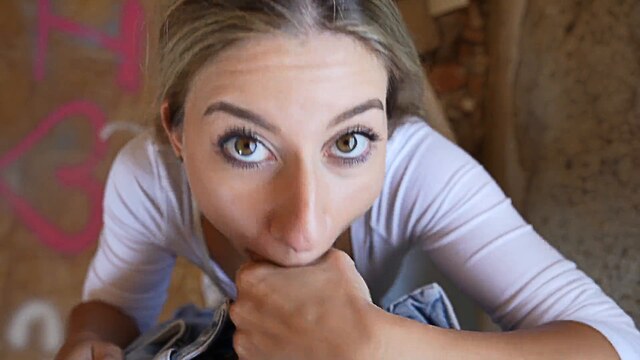 sborra in faccia desi italian cock trample
