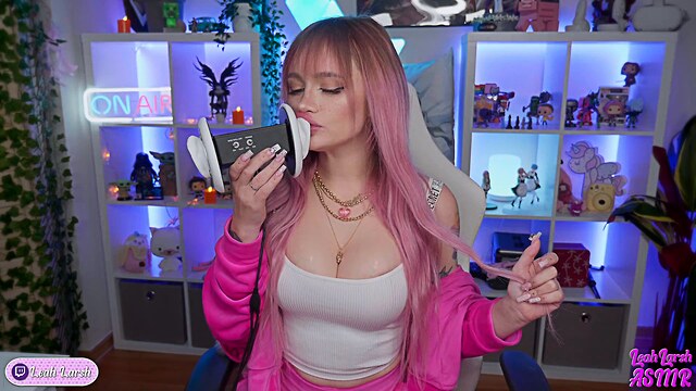 leah meow asmr close up porn kisses