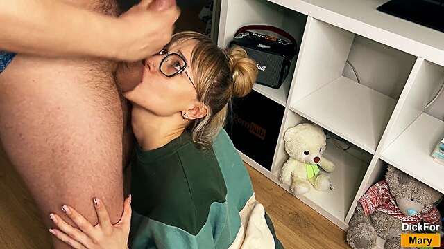 lots of sperm deepthroat porn blowjob cum swallow