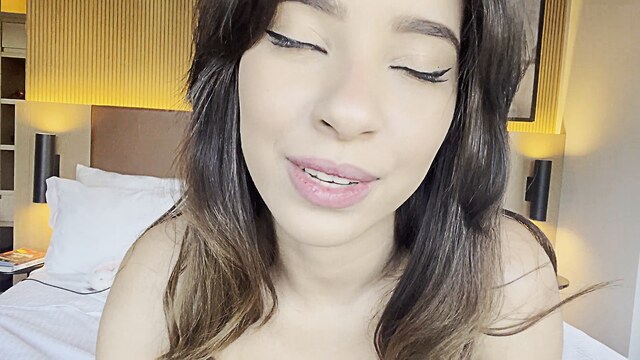 magrinha gostosa brutal brazil lesbian domination