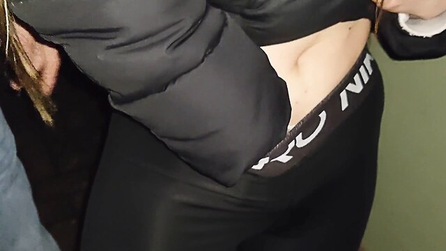 yoga pants desi leggings cum walk public teen porn videos