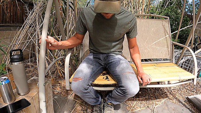 outdoor pissing clips jeans