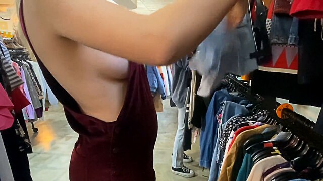 catches big boobs nip slip tv show