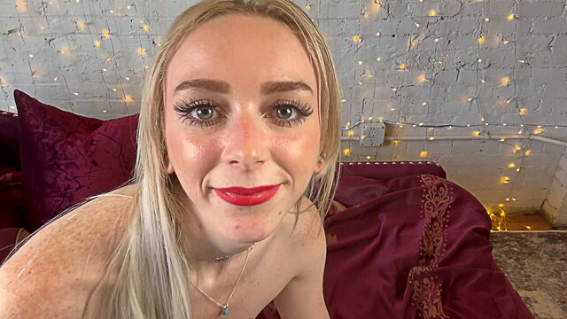 cute face clips😏**blonde lingerie joi